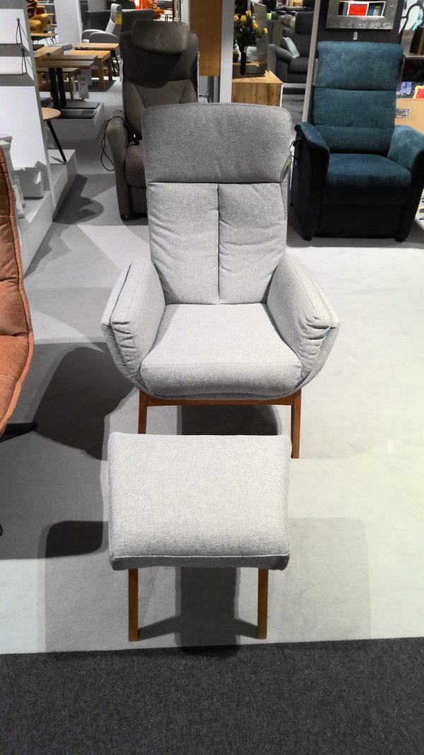 Sessel 1498 mit Hocker – Bild 2